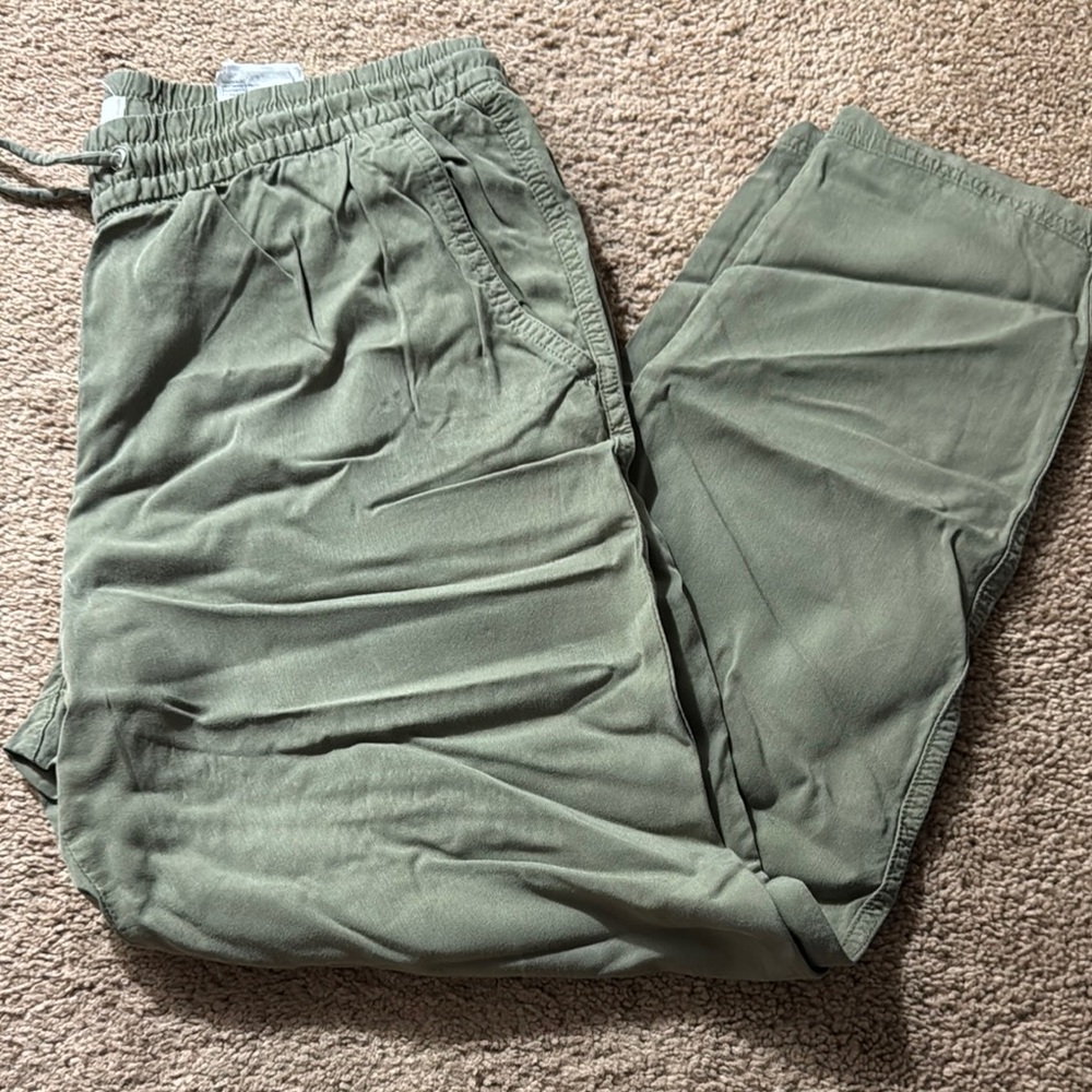 H&M Green Joggers Relaxed Fit Sweatpants